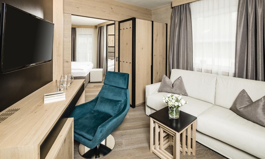 Hotel Prokulus Натурно Экстерьер фото